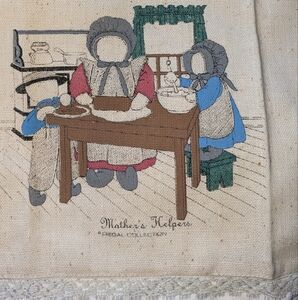 Vintage 1983 Printed Amish Tea Towel